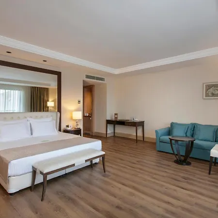 Amara Premier Palace Hotel 5*