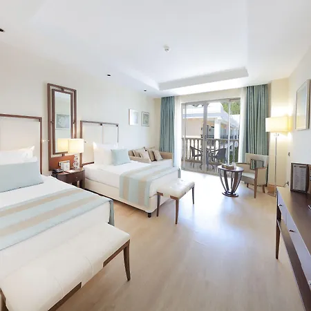 Amara Premier Palace Hotel