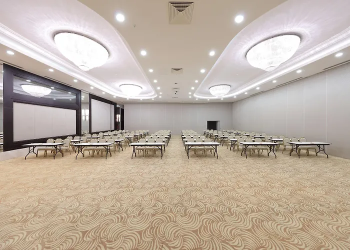 Juju Premier Palace 5*