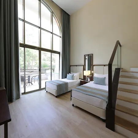 Juju Premier Palace